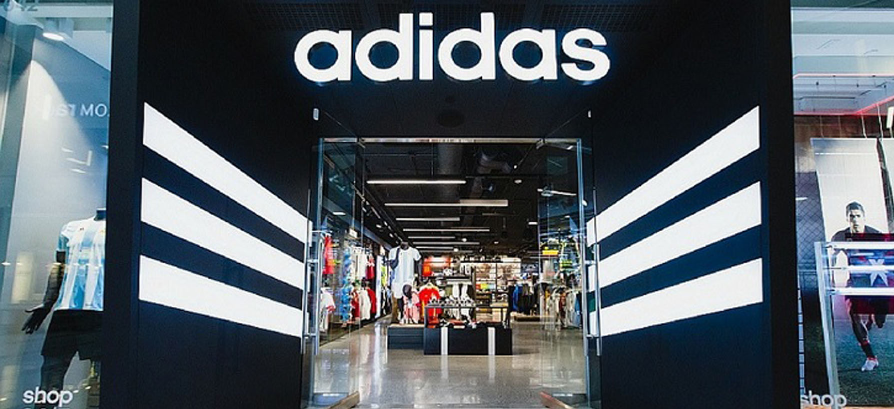 Adidas Plaza Mayor Malaga -